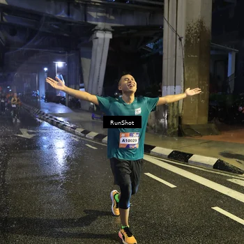 Runner Photo 7916797