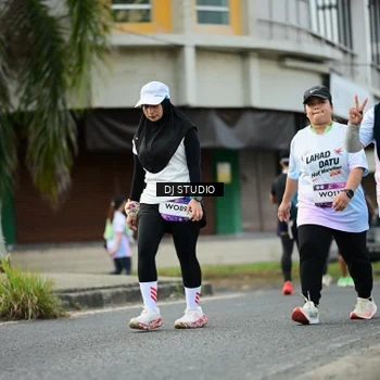 Runner Photo 7916803