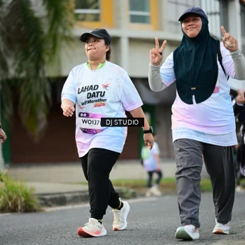 Runner Photo 7916862