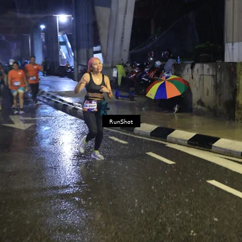 Runner Photo 7916865