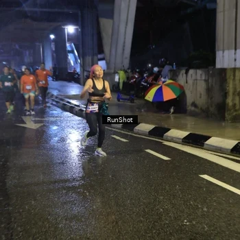 Runner Photo 7916869