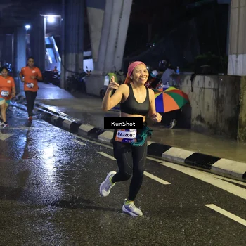 Runner Photo 7916878