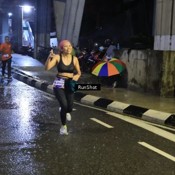 Runner Photo 7916885