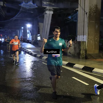 Runner Photo 7916892