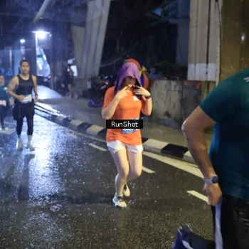Runner Photo 7916899