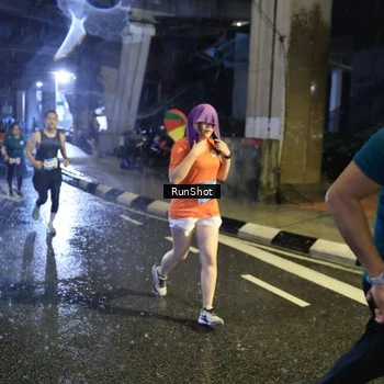 Runner Photo 7916902