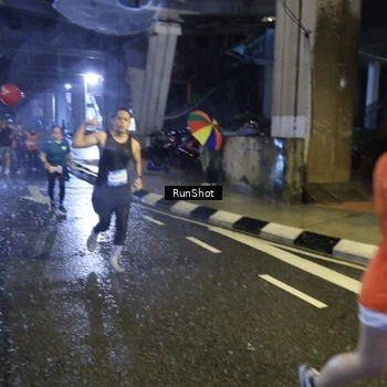 Runner Photo 7916924