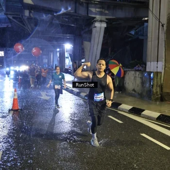 Runner Photo 7916935