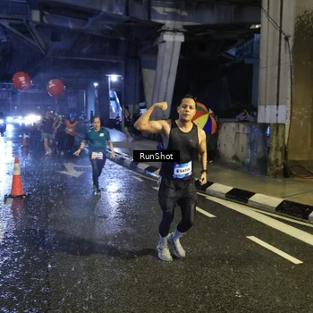 Runner Photo 7916936