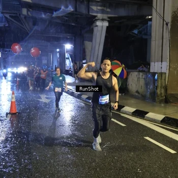 Runner Photo 7916937