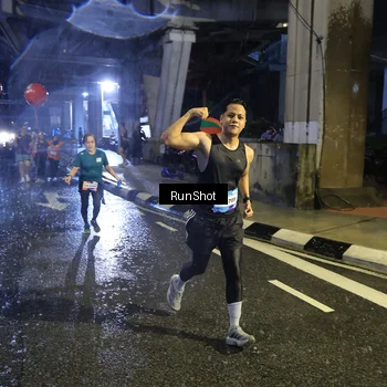 Runner Photo 7916947