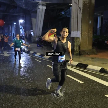 Runner Photo 7916950