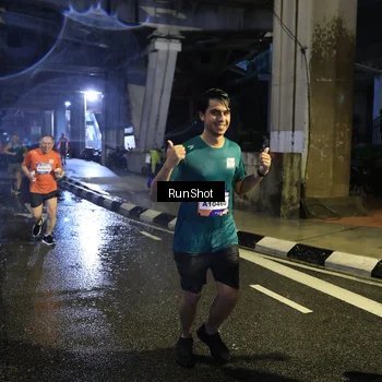 Runner Photo 7916954
