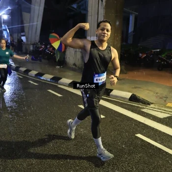 Runner Photo 7916961