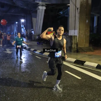 Runner Photo 7916963