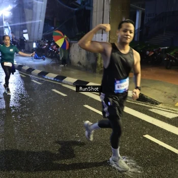 Runner Photo 7916969