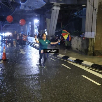 Runner Photo 7916971