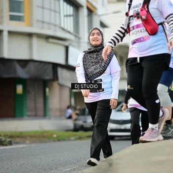Runner Photo 7916999