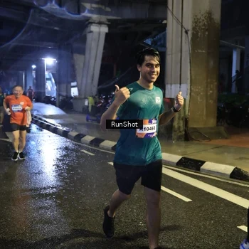 Runner Photo 7917027