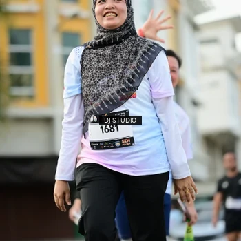 Runner Photo 7917037