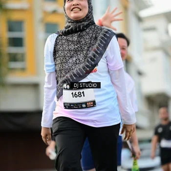 Runner Photo 7917040