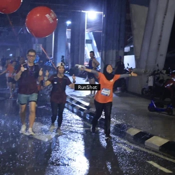 Runner Photo 7917044