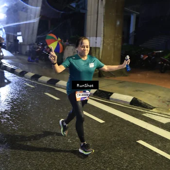 Runner Photo 7917052