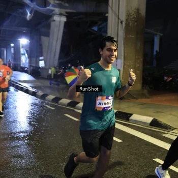 Runner Photo 7917083