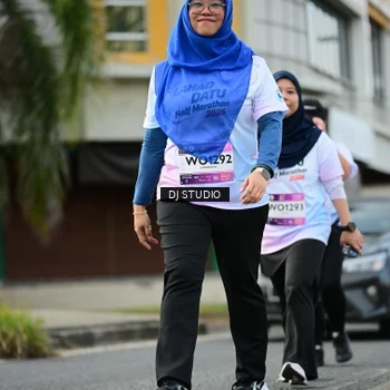 Runner Photo 7917087