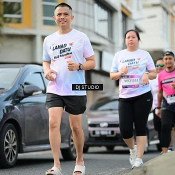Runner Photo 7917100