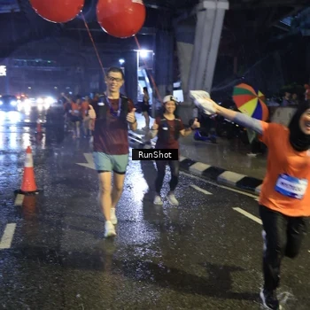 Runner Photo 7917102