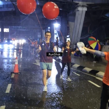 Runner Photo 7917103