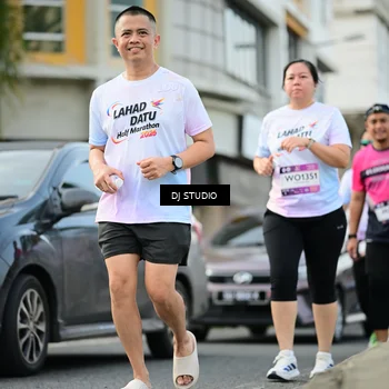Runner Photo 7917104