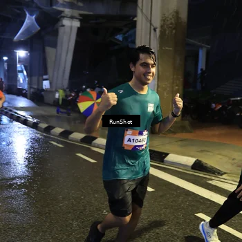 Runner Photo 7917108
