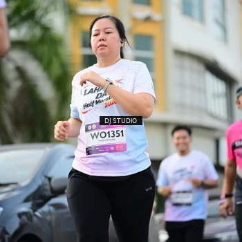 Runner Photo 7917133