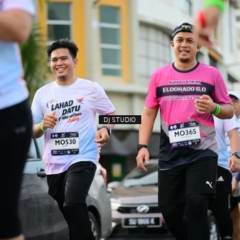 Runner Photo 7917140