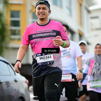 Runner Photo 7917153