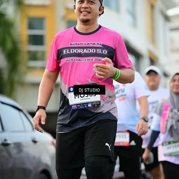 Runner Photo 7917156
