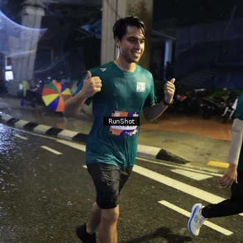 Runner Photo 7917179