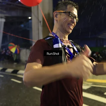 Runner Photo 7917199