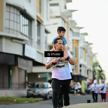 Runner Photo 7917209