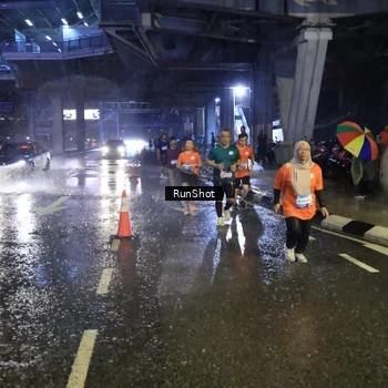 Runner Photo 7917210
