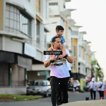 Runner Photo 7917211