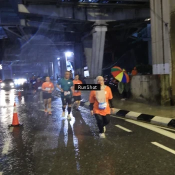 Runner Photo 7917218