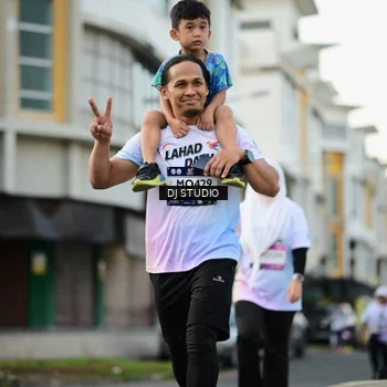 Runner Photo 7917224