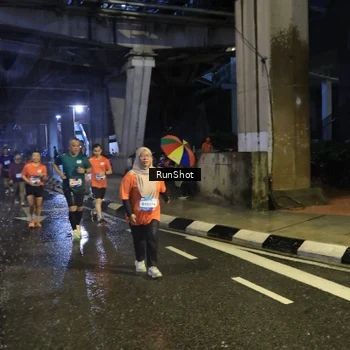 Runner Photo 7917231