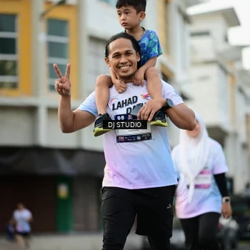 Runner Photo 7917234
