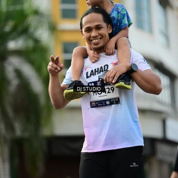 Runner Photo 7917250