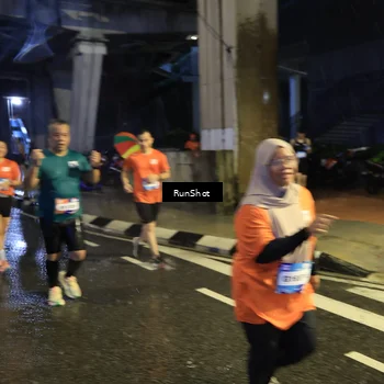 Runner Photo 7917274