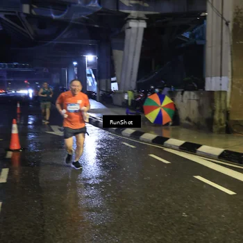 Runner Photo 7917291